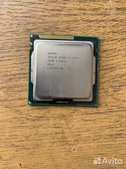 Материнская плата с процессором и кулером