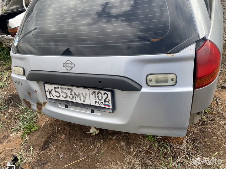 Крышка багажника Nissan Ad 11