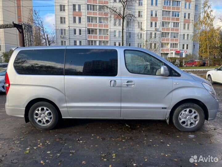 Hyundai Grand Starex 2.5 AT, 2008, 192 000 км