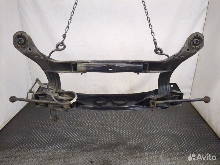 Балка подвески задняя Lexus RX, 2001