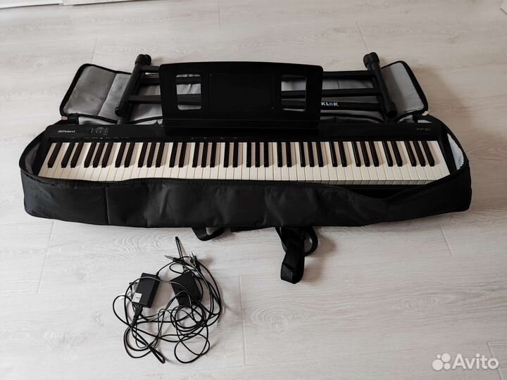 Цифровое пианино Roland FP-10
