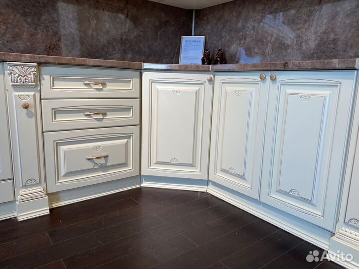 Кухня Афина 30 (3900*2600) в упаковке, новая