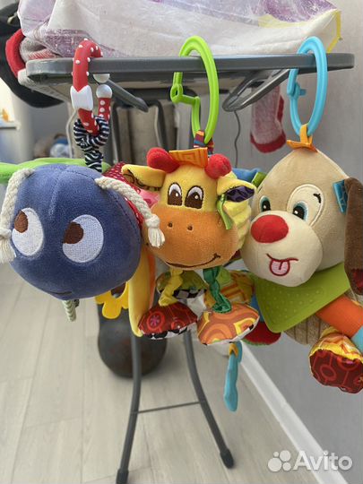 Развивающие игрушки для малышей