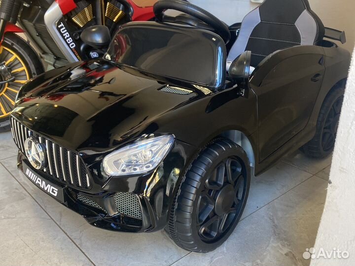 Детский электромобиль новый