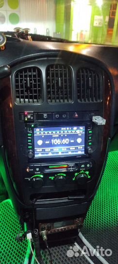 Магнитола 2 din с рамкой крайслер, додж