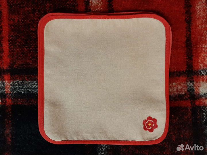 Набор скатерть салфетки фартук с вышивкой