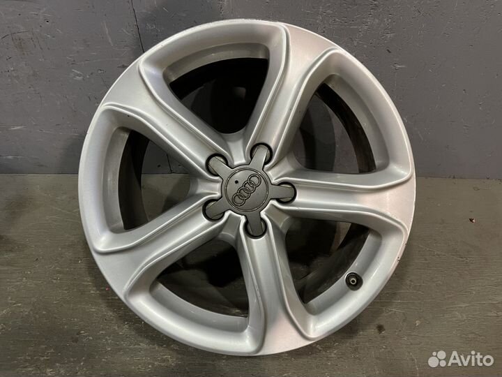 Диски литые R17 Audi A4 B8