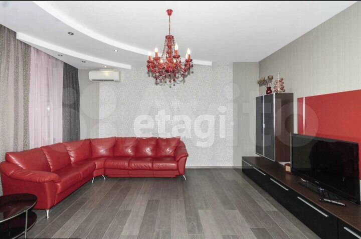 3-к. квартира, 117 м², 3/8 эт.