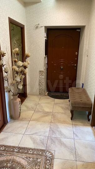 4-к. квартира, 84 м², 3/3 эт.