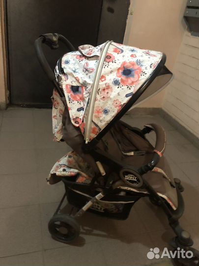 Прогулочная коляска