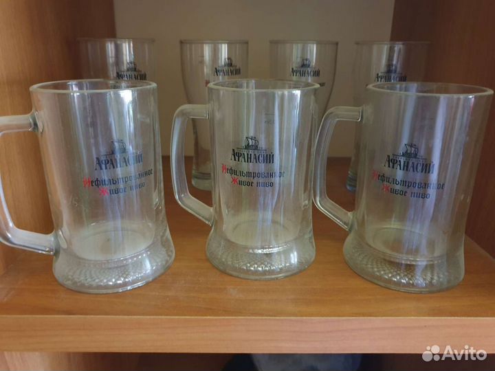 Пивные кружки и бокалы