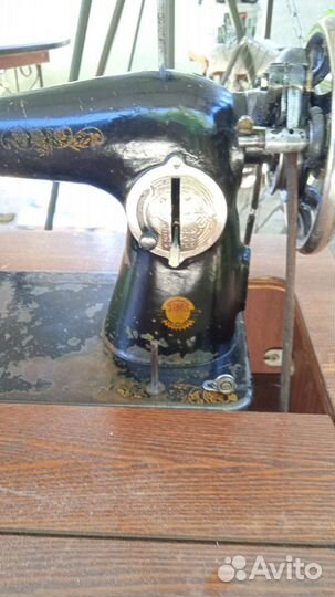 Швейная машина бу