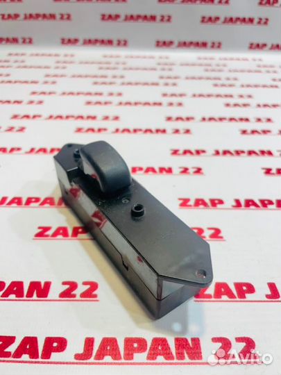 Блок управления стеклоподъемником задний правый