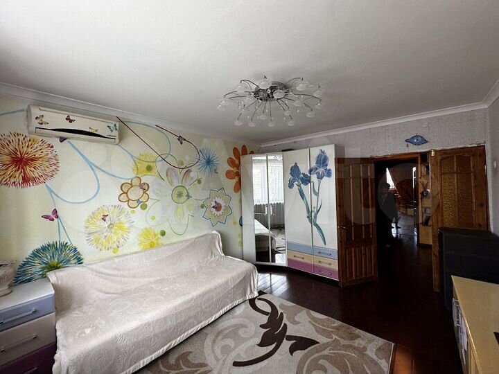 2-к. квартира, 55 м², 4/9 эт.