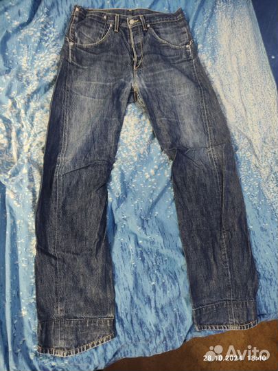 Джинсы