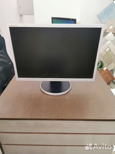 Монитор sansung 22