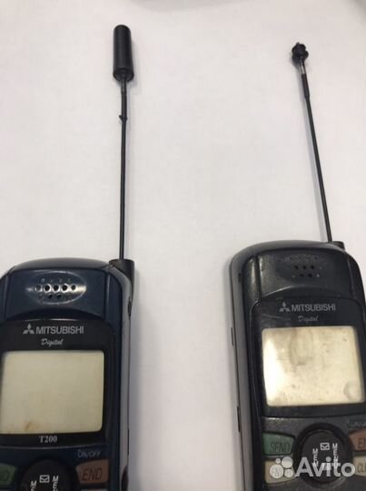 Мобильный мицубиси древний