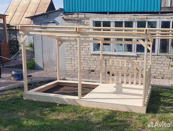 Беседка с песочницей