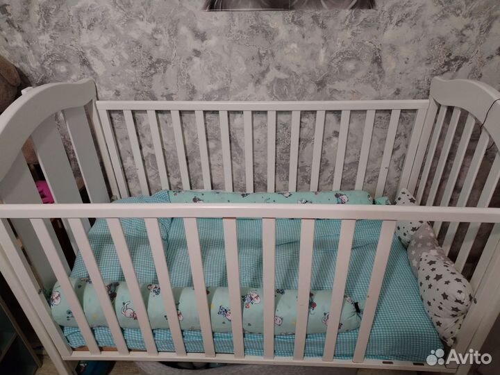 Детская кроватка