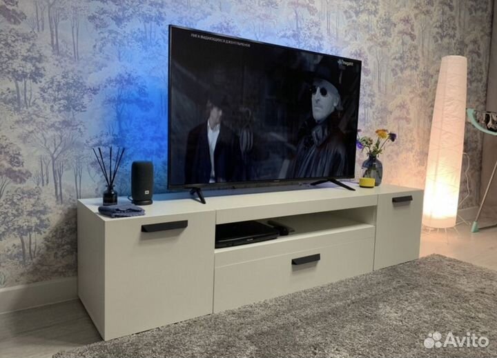 Тумба под тв 1,9м