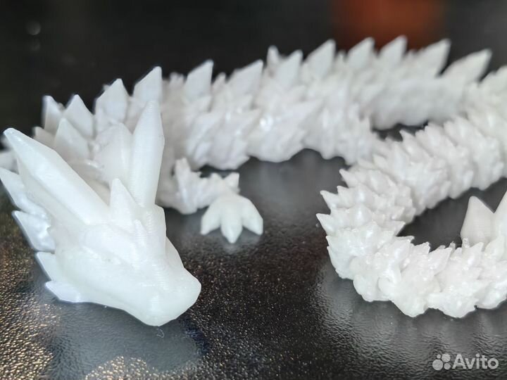 Дракон 3D светится в темноте