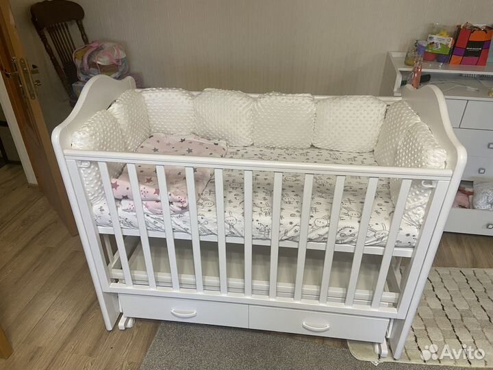 Детская кроватка