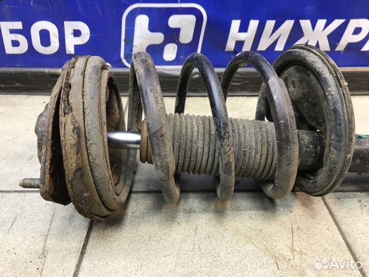 Амортизатор передний правый Kia Magentis MG 2.0