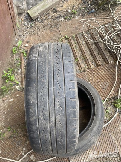 Bridgestone MY-02 Sporty Style 215/55 R17 91