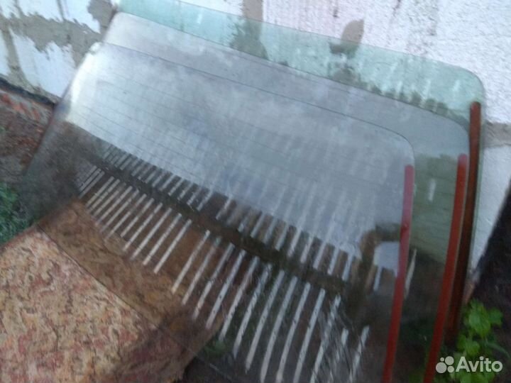 Заднее стекло bmw е30