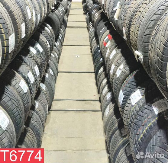 Kumho Ecsta 4X II 215/55 R17 94L