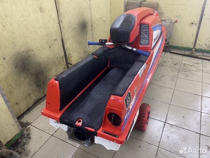 Kawasaki jet ski 550
