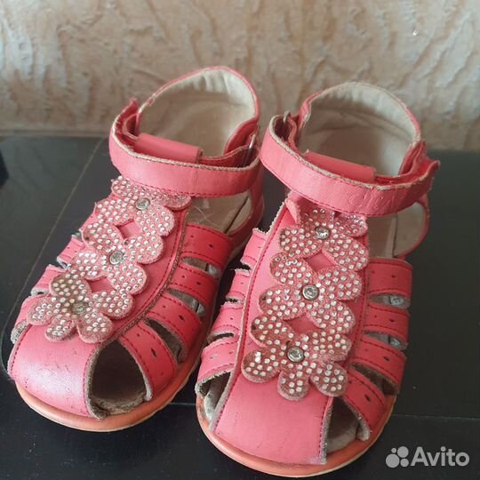 Обувь на девочку