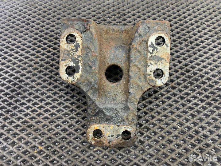 Кронштейн MAZ 5440