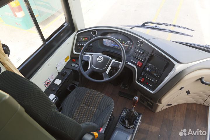 Туристический автобус Golden Dragon Triumph, 2023