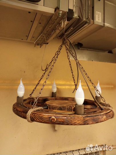 Люстра колесо