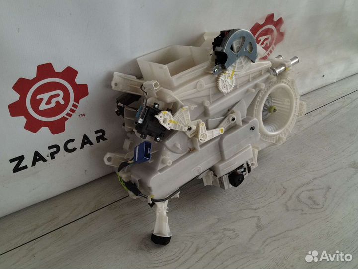 Lexus LX570 печка задняя