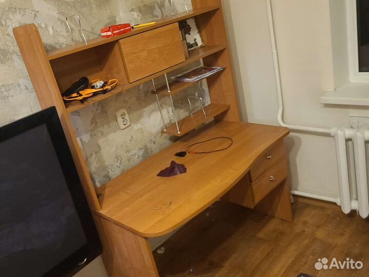 Компьютерный стол