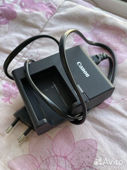 Фотоаппарат canon eos 2000d