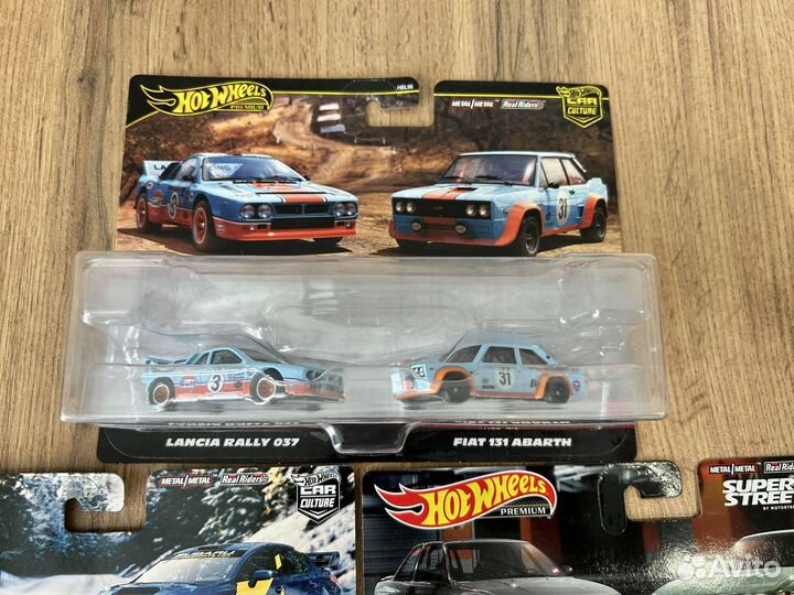 Hot wheels premium 2-pack