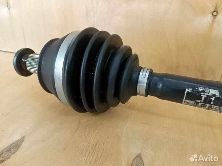 Привод передний левый Audi A6 C6