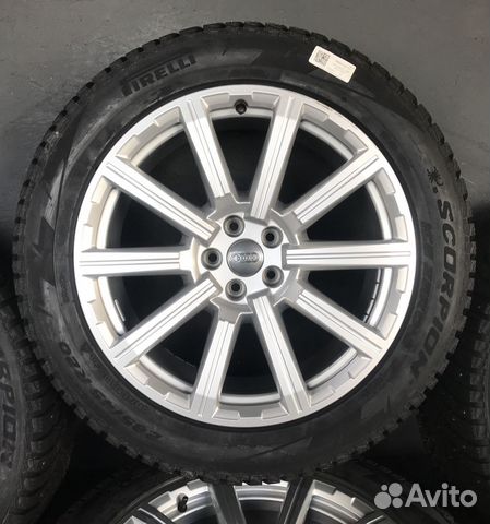 Оригинальные колеса на Audi Q7 NEW 4M R20