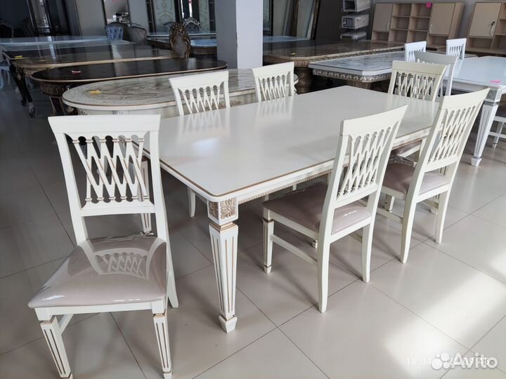 Стол и стулья роза