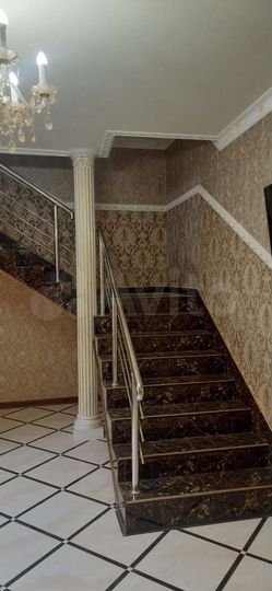 Дом 490 м² на участке 5 сот.