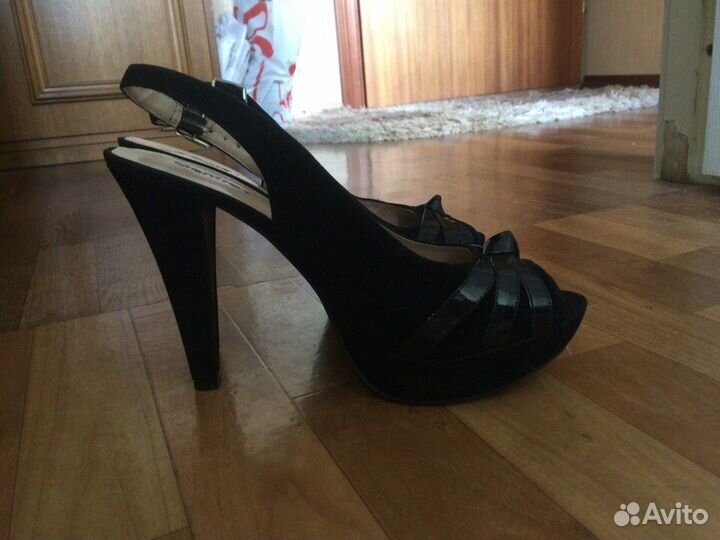 Новые босоножки