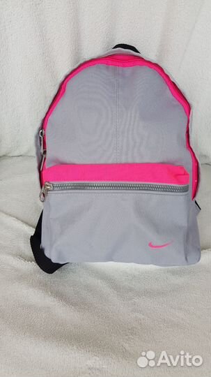 Рюкзак женский спортивный Nike