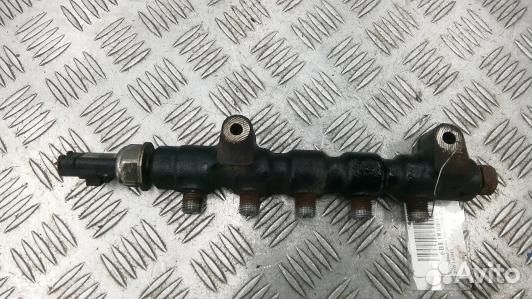 Топливная рампа дизельная citroen C4 1 (6BE18BB01)