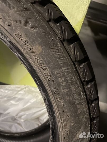 Bridgestone Blizzak DM-V3 245/45 R20 103