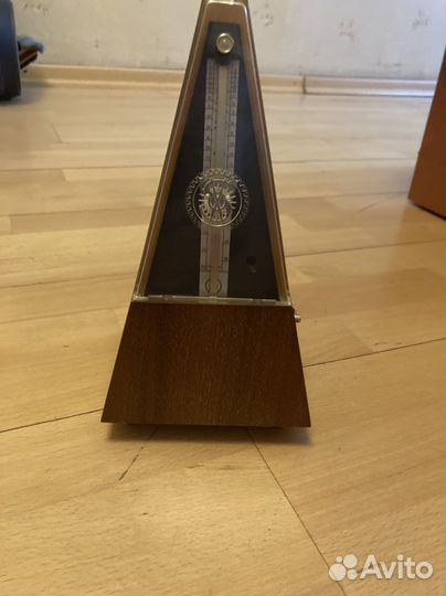 Метроном механический