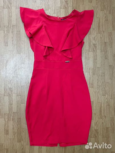 Вечернее платье 42 красное с воланами