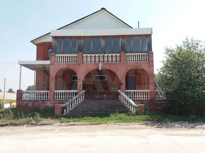 Коттедж 217 м² на участке 8 сот.